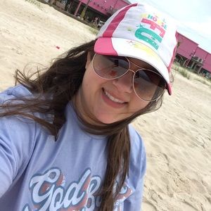 Meet your Posher, Maegan